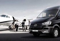      Thuê xe Limousine đưa đón sân bay tại Hồ Chí Minh   