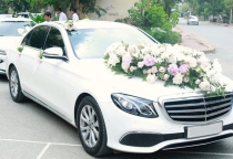      Thuê xe cưới Bình Dương giá rẻ   