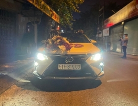 Lên tour, đi sớm cho khỏi kẹt xe