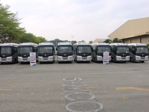 Đoàn xe 45 chỗ rước dâu