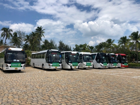 Đoàn xe 45 chỗ rước dâu